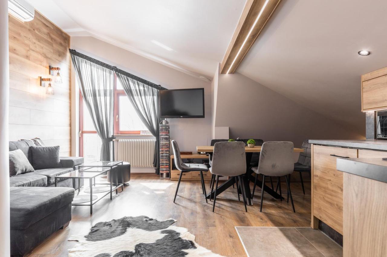 Top Apartment