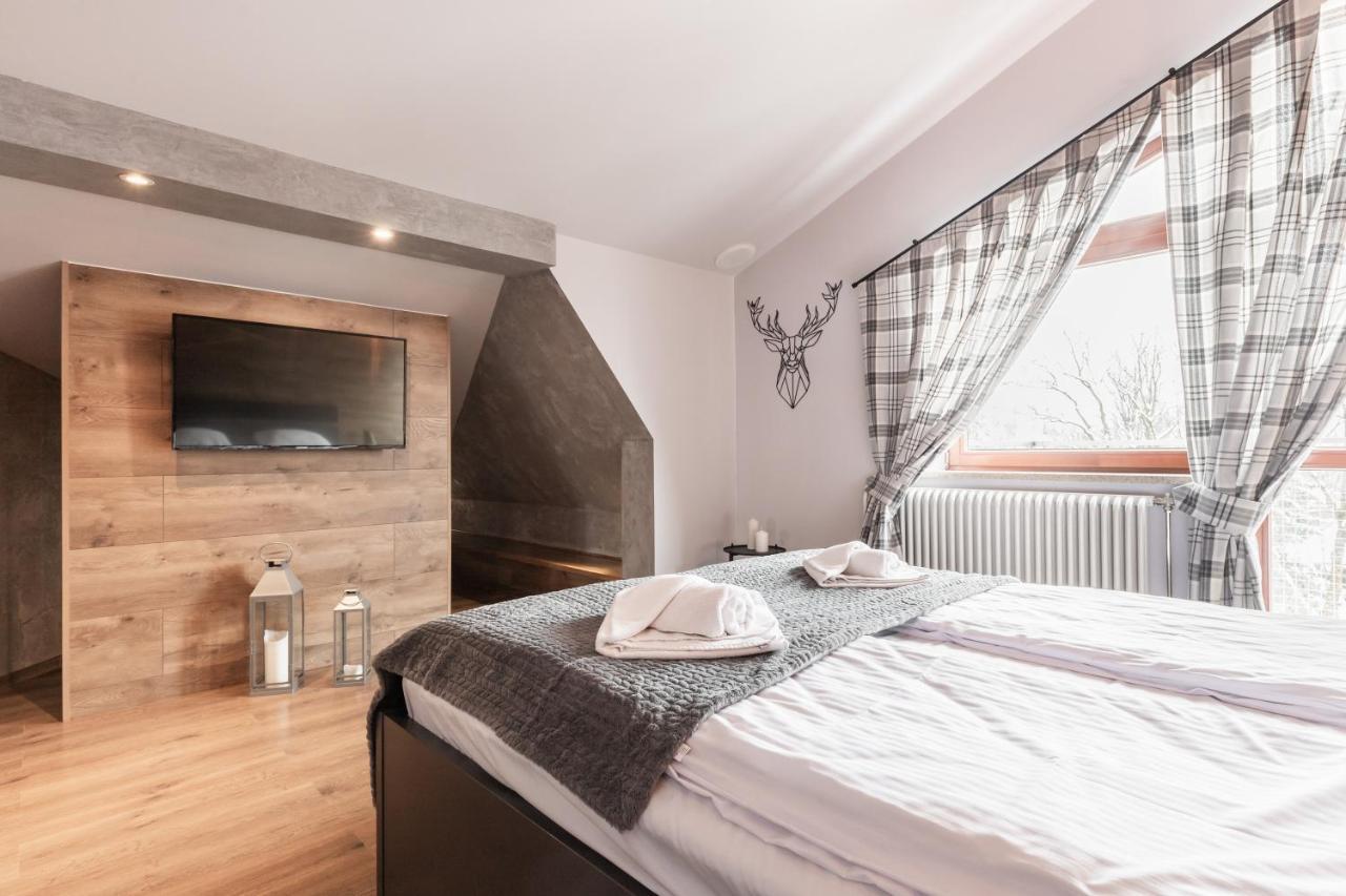 Apartment Top *